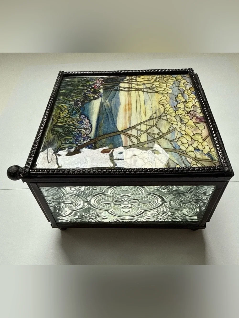 Louis Comfort Style Dogwood Stained Glass Jewelry Trinket Box India